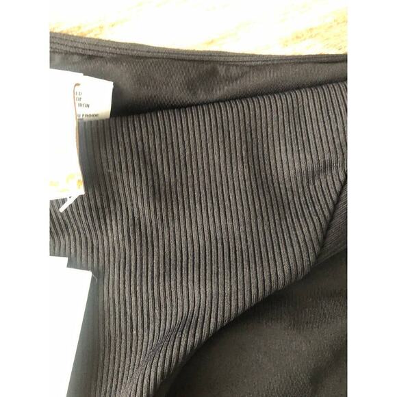 Becca  Fine Line American Fit Bottoms Black Large NWT - Picture 6 of 10